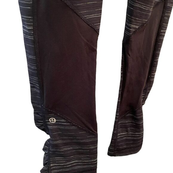 #6 Lululemon  Wunder Under Cropped Workout Leggings Blue with grey stripes - Picture 3 of 5